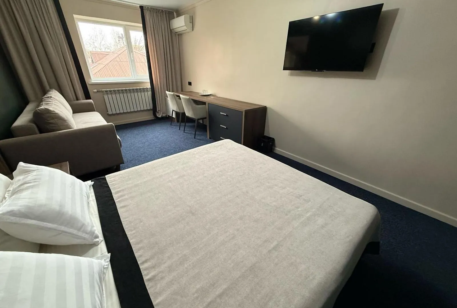 Ulpan Mini Hotel 아스타나 B&B